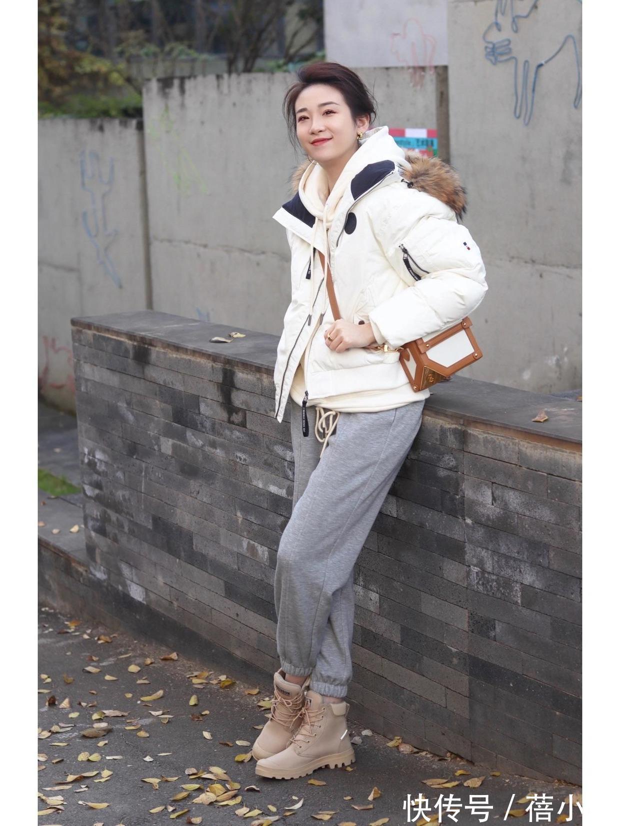 穿搭 简约、高级又chic!“羽绒服”就是要这么穿,搭配小白直接照搬