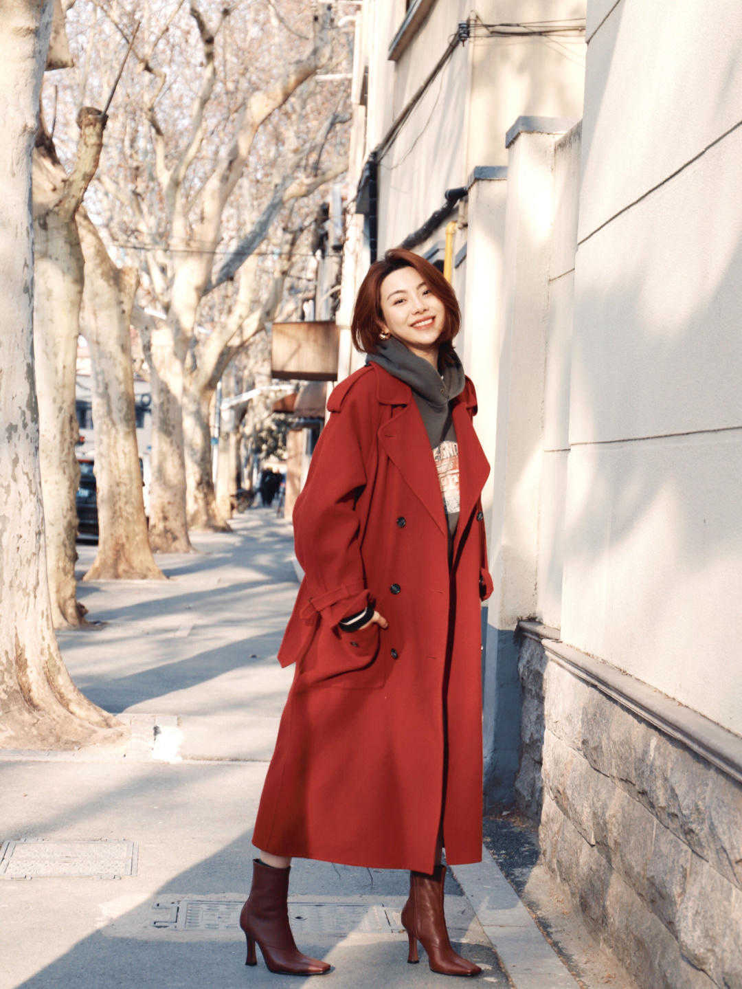 减龄|冬天这三种大衣颜色火了,显白减龄又不挑人,尤其是黄皮肤的女孩