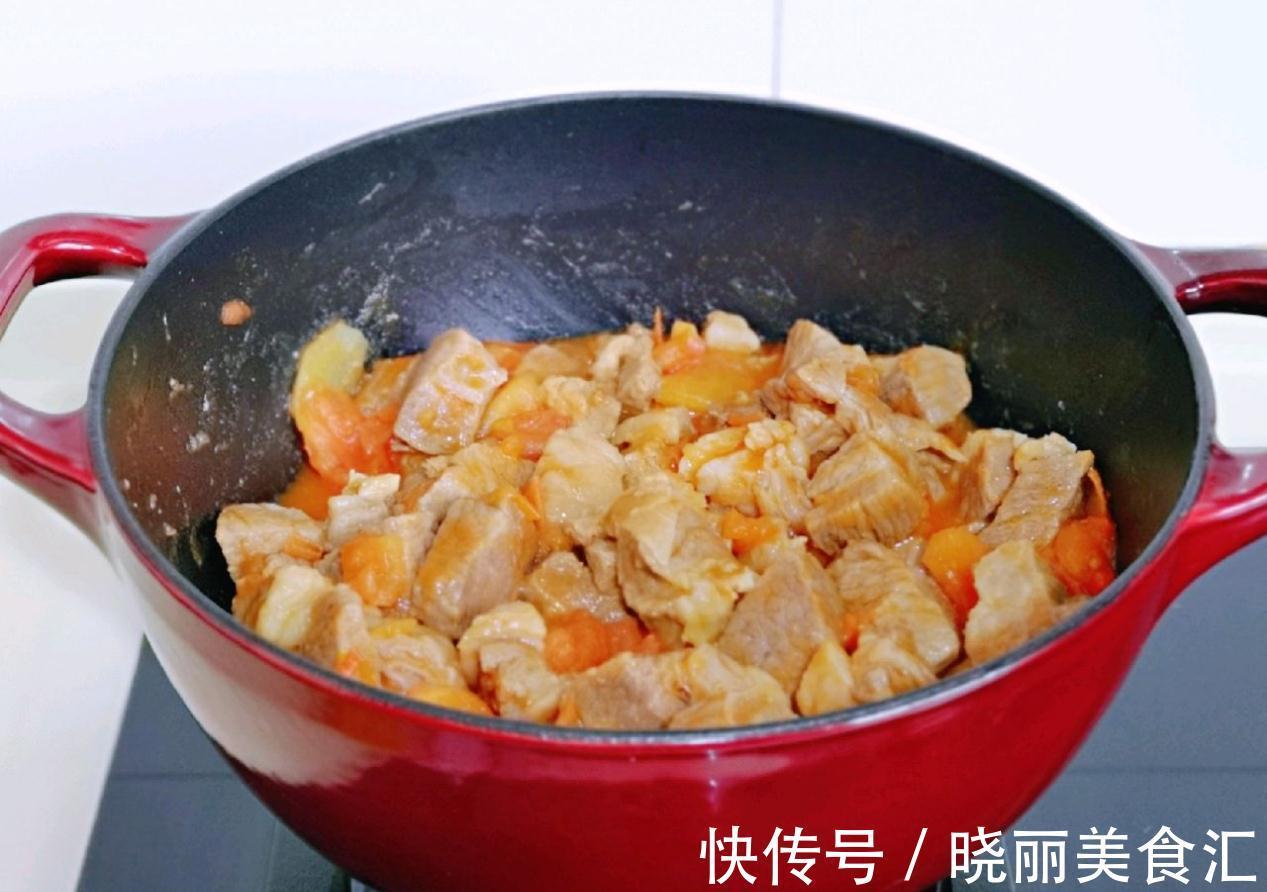 一锅暖暖的番茄炖牛腩,滋补有营养,番茄浓郁牛腩鲜香