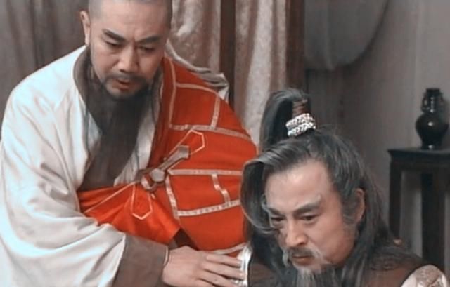  白云剑客夏侯仁|武功超过白云剑客，古月法师是昆仑派老掌门？说说昆仑与峨眉之争