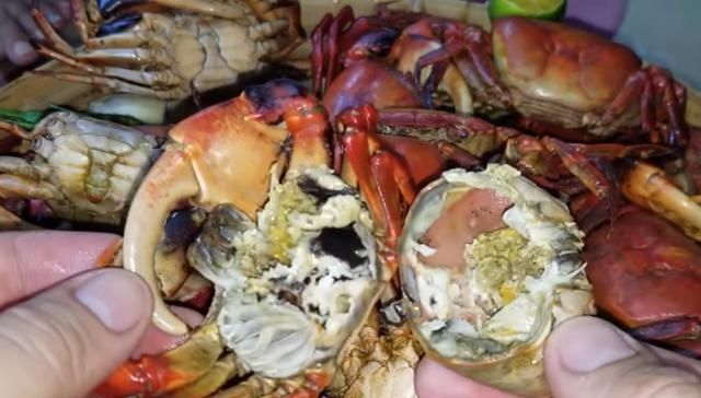 类溪蟹|大妈背着篓子卖它,没人看得上,我花50全包了,一吃“惊喜满满”