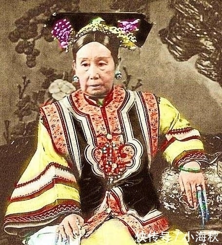 朝珠|慈禧1.8亿的翡翠朝珠,拍卖3年没人敢买,不是钱!而是……