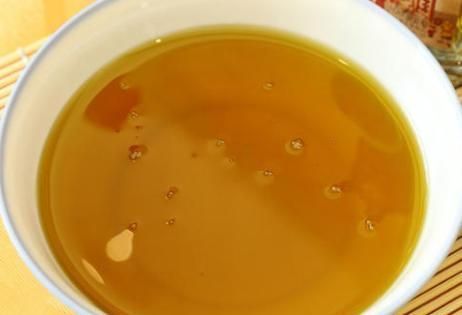 饭店大厨透露炸花椒油技巧,不可直接下锅炸,用此方法又香又麻