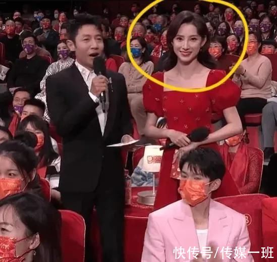 第一次上央视春晚的明星：邓超活跃，赵丽颖拘谨，马凡舒气质超群