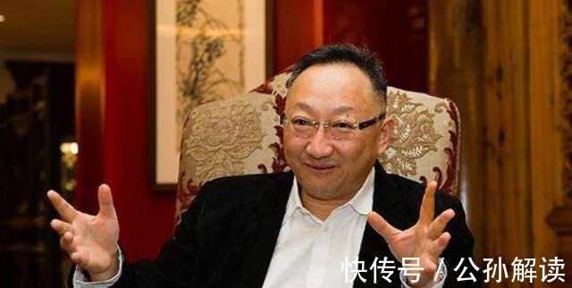 铺位|公务员辞职下海卖鸭，靠电脑配件年赚70亿，生活奢靡，酒只喝拉菲