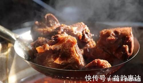 卤牛肉时，千万别放它，不然这锅牛肉就废了，怪不得肉质又干又柴
