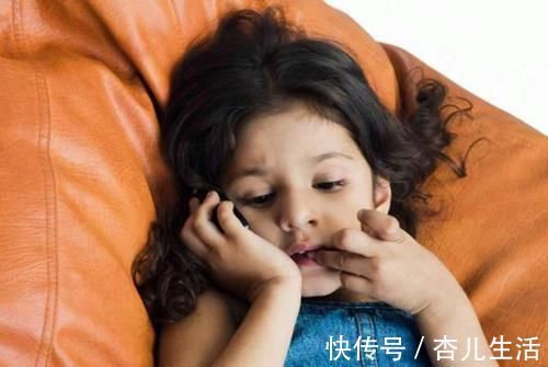 结局|从小“啃指甲”的孩子,长大后大多逃不开两种结局,家长要早制止