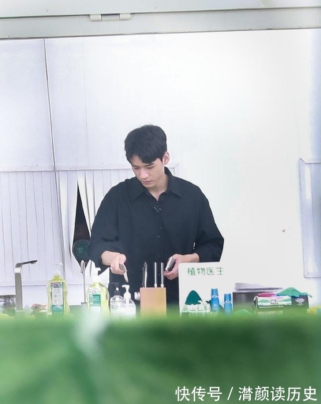 中餐廳5|《中餐廳5》定檔后,老成員趙麗穎攜好友回歸,這一季真不缺話題