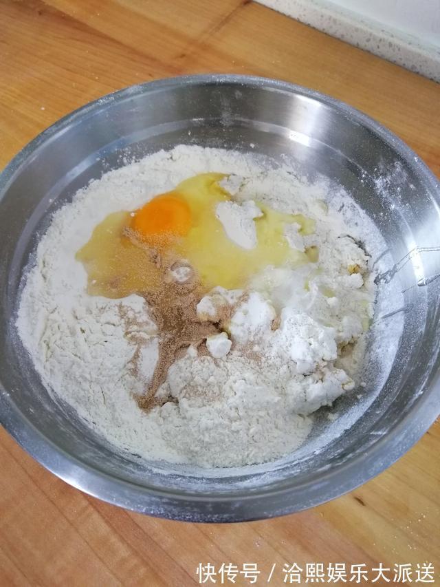 味道|玉米面新吃法，不加油不加糖，不蒸不烙，味道香酥，吃一次还想吃