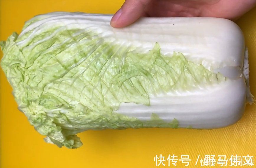 家常菜|白菜要是这样做，就是最好吃的家常菜了，天天吃都吃不够