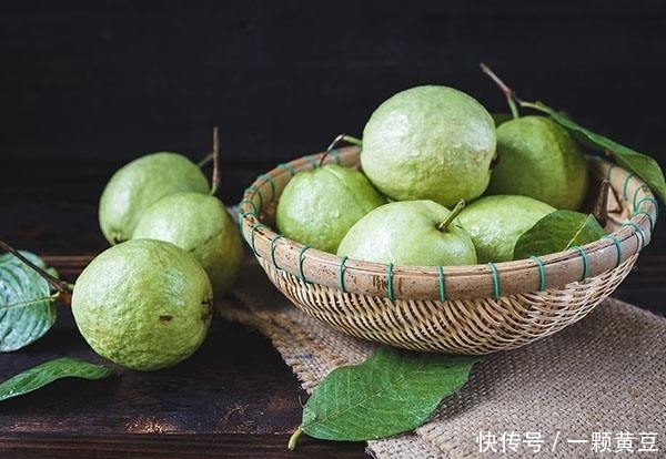  水果|聪明的人都爱吃的一种水果，常吃好处多多，你有吃过吗？