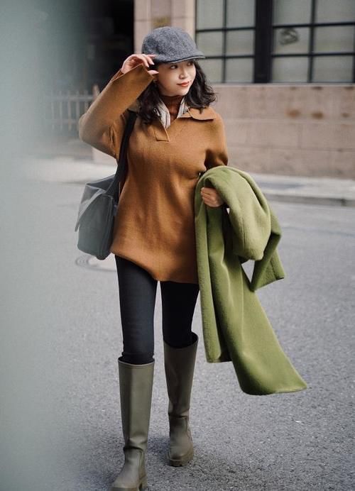 配大衣的裤子不用太多,有这3种“百搭款”就够了,时髦显腿长