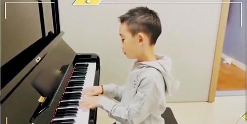 業(yè)務能力|易立競遇上大灣區(qū)兄弟，上演坦白局，陳小春說不敢和二兒子太親近