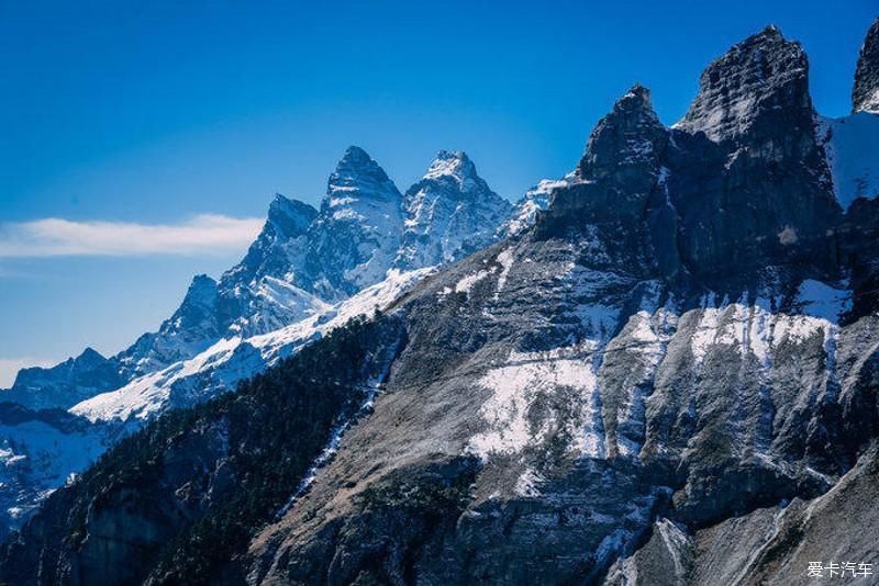 跨越雪山，寻找消失地平线上的巴拉格宗