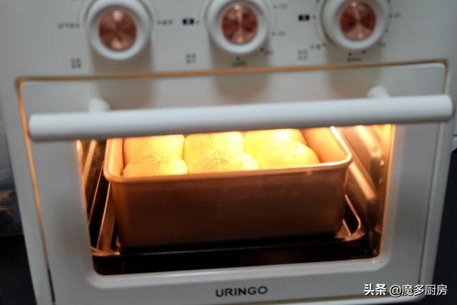 想吃面包不用买，自制低糖无油小面包，1袋面粉1杯豆浆1个鸡蛋