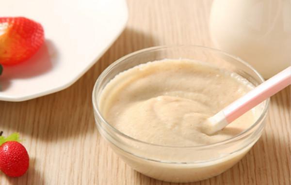 辅食|宝宝1岁前多喂这类食物,将来说话早、发音准