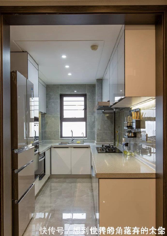 客厅|晒100平米新房,全屋相当大气耐看,尤其是客厅电视墙,漂亮极了