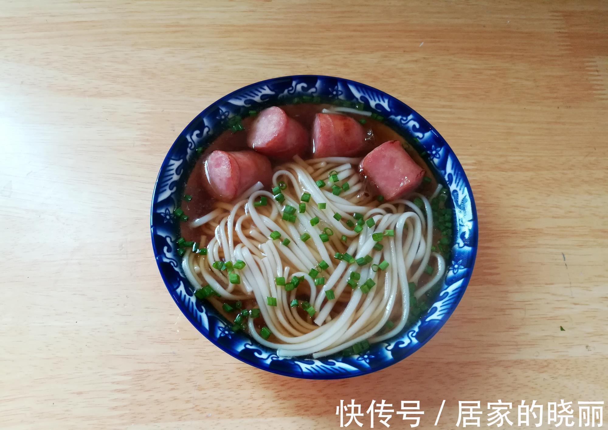 羡慕|早餐只有这碗阳春面,发朋友圈却人人羡慕,网友:可以享福了