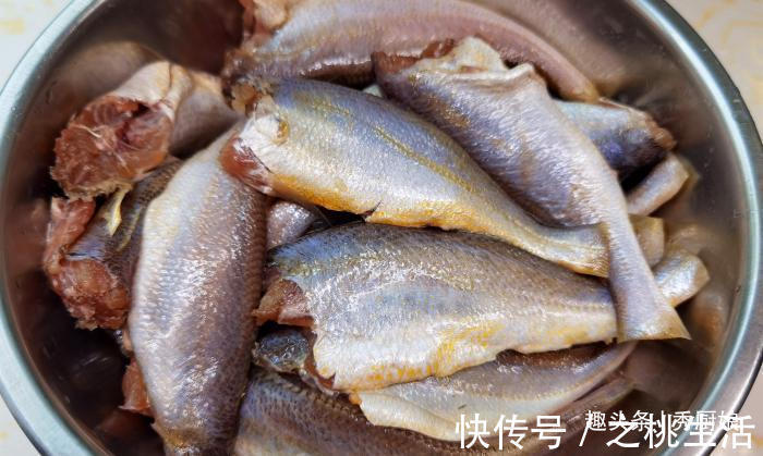 入秋后，遇到此鱼别手软，8块钱1斤，营养极高，炖一锅香到舔盘子