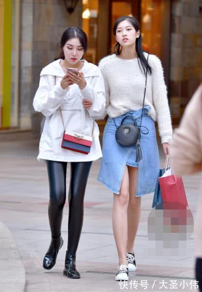 小姐姐 美女街拍:皮裤少女风采出众,“筷子腿”实力胜出,身旁闺蜜成陪衬