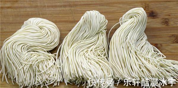 筋道|为什么自家做的面条，总感觉没有面馆的好吃，总差那么一点味道