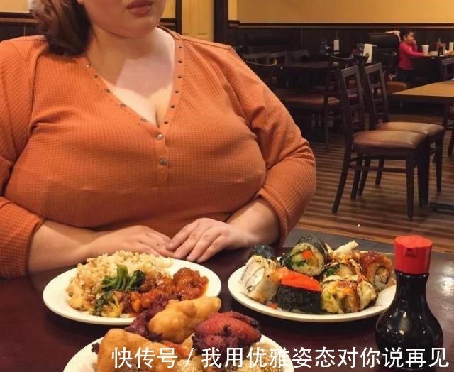 厌食症|300多斤胖妞大吃大喝，想要胖到500斤，粉丝提供食物！