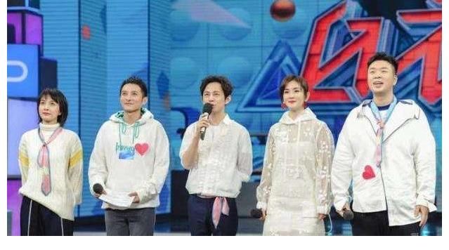 2大卫视打擂台,《快本》变成《你好》后,它还能否独领风骚?