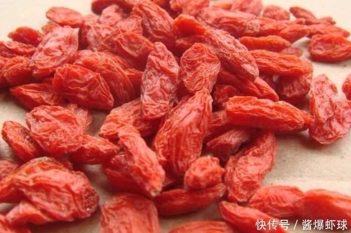 滋阴药|山楂、枸杞、黄芪、丹参、决明子、菊花一起泡水喝可以吗？