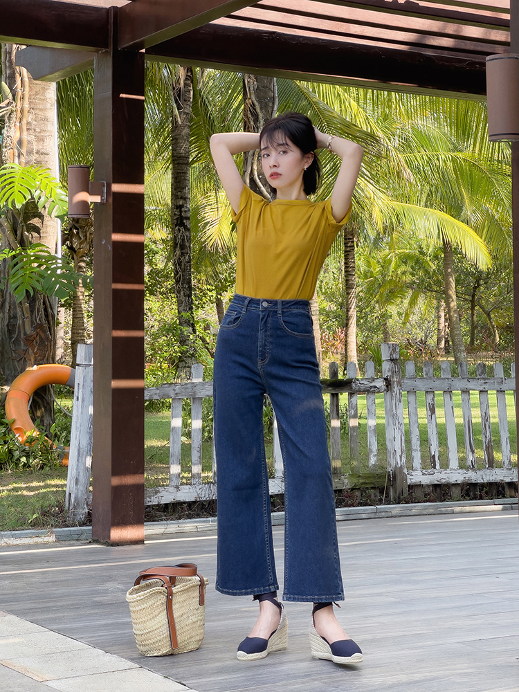 显瘦|“短袖T恤+半身裙”这也太配了吧!显白显瘦,太适30岁的女人了