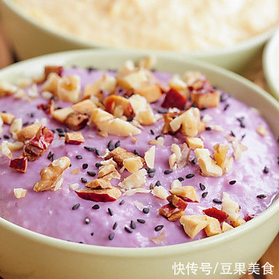 只要掌握好比例，碗蒸粗粮糕就能一次成功