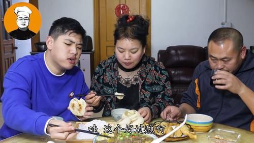 掌握这个窍门，做出来的金汤牛肉汤色金黄，酸辣开胃，超下饭