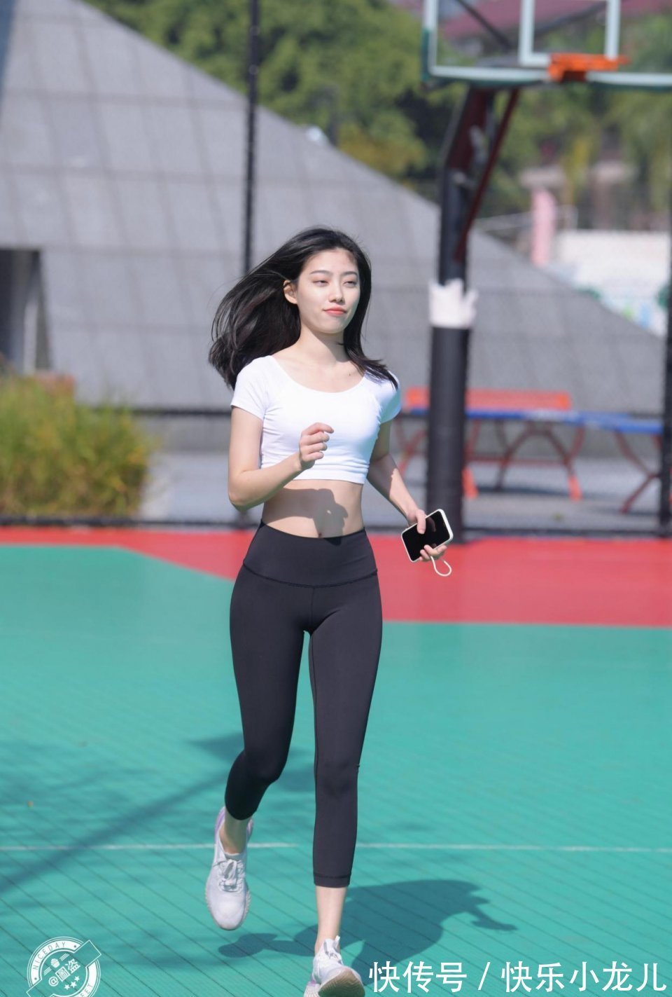 下衣 个性美观的打底裤穿搭让你光彩夺人,提升你的着装品味,别出心裁