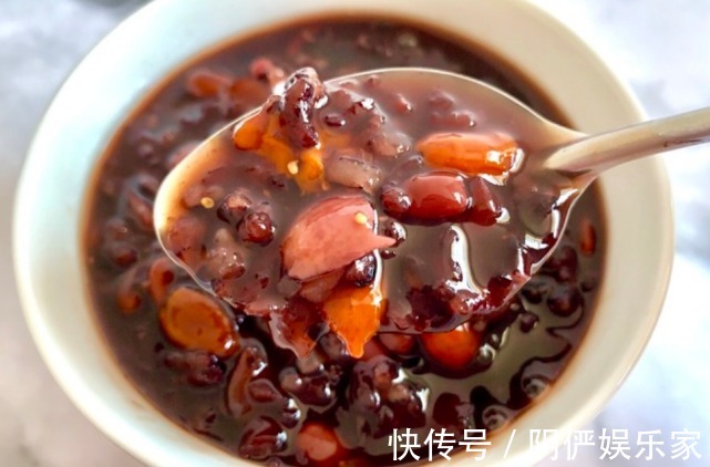 脸色|真正平民“补血方”，隔三差五吃，补血活血，脸色更红润