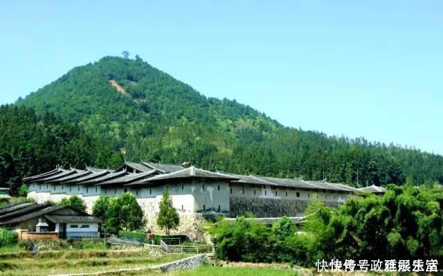 永安县|福建深山藏一神秘城堡，漂浮沼泽上百年，无人居住却不见蜘蛛网