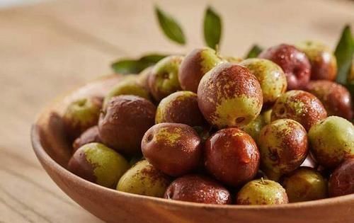 睡眠质量|肝不好的人,尽量少吃2种水果,或有助于养肝护肝