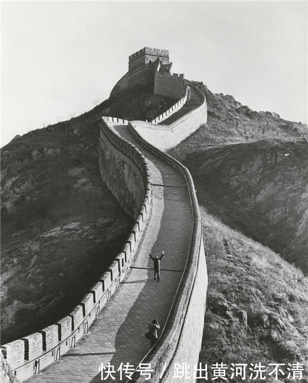 40年前给中国带来第一场国际品牌时装秀的皮尔·卡丹去世了