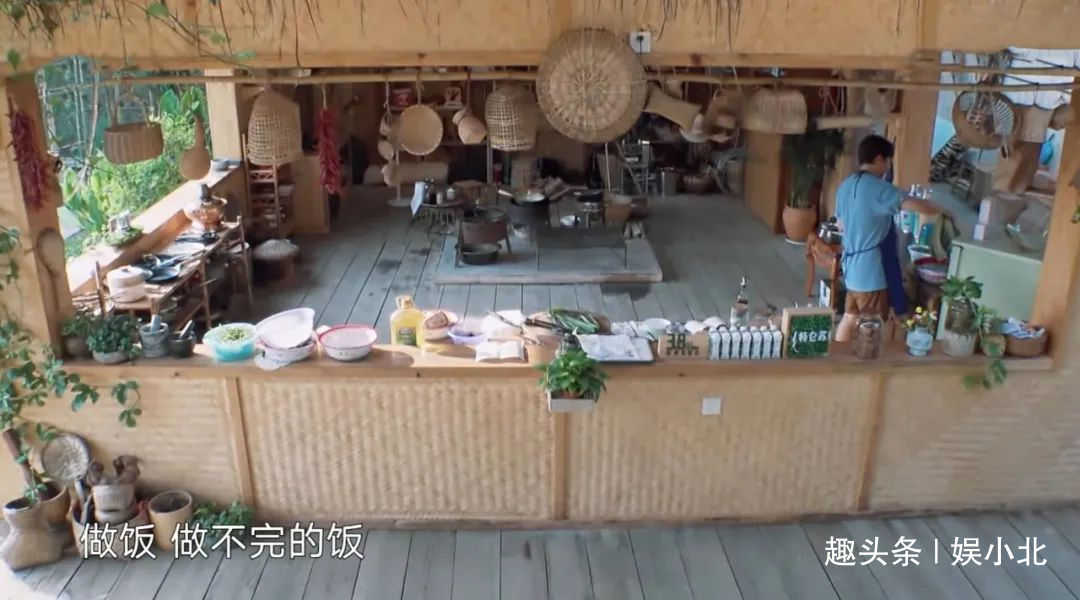 蘑菇|嘉宾重复请、广告太频繁、农活总干不完，被《向往4》劝退