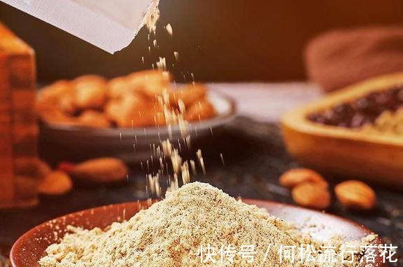 魔芋蛋糕|女人不管有钱没钱,建议常吃这5款美食,面若桃花有气色!