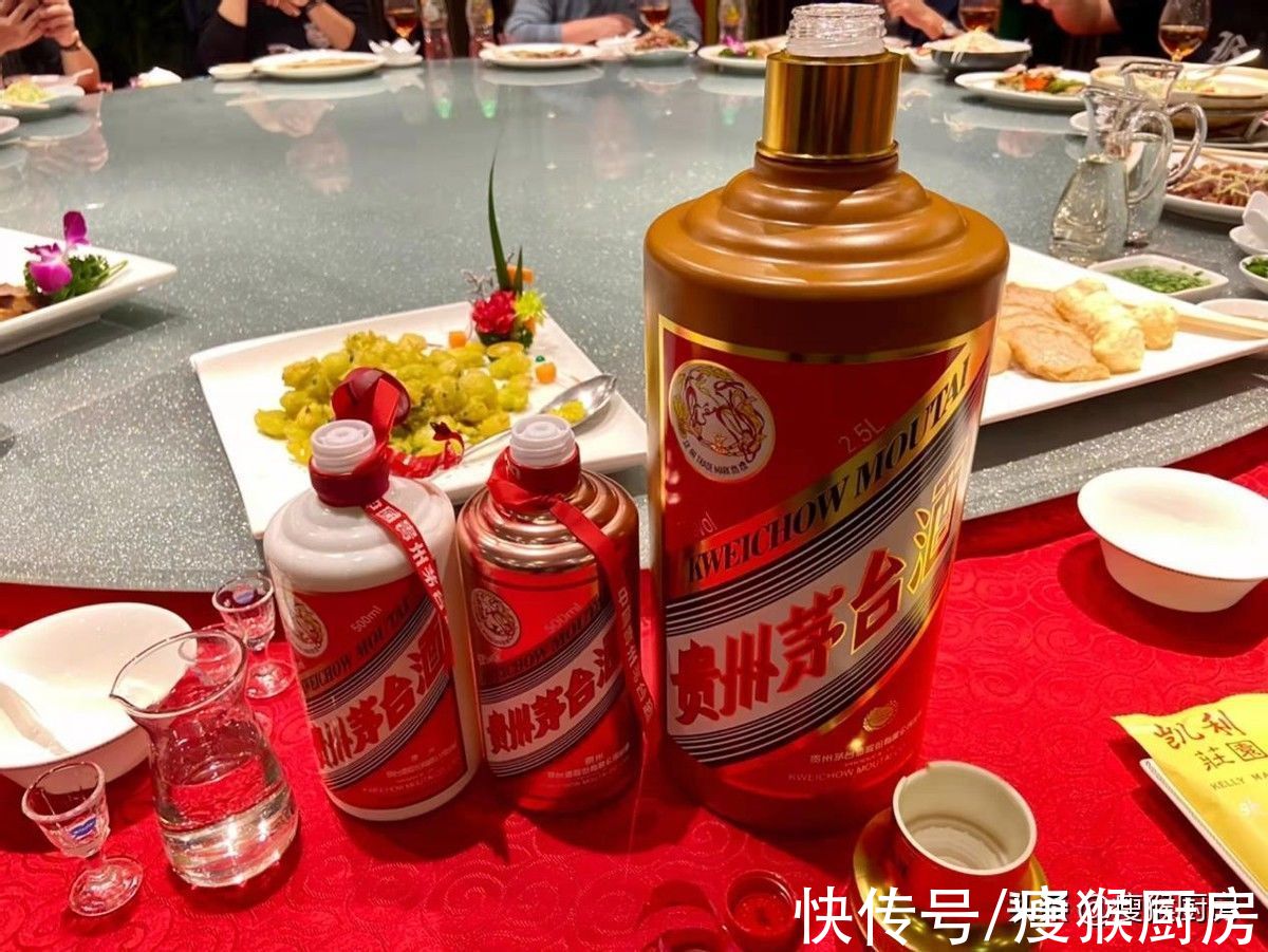 酱香|白酒香型十二种，为何领导“独爱”酱酒？原因不止口感好