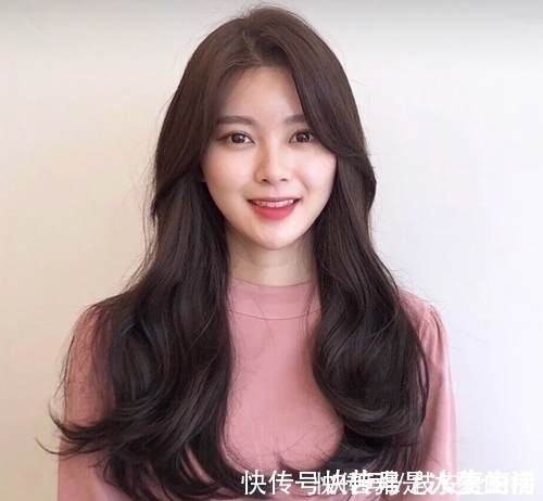 法式刘海 19年超火5款''仙女发型'',仙女们一定要试下,图4造型美翻天