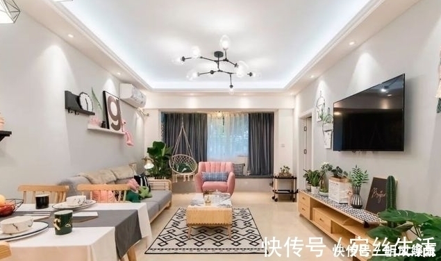 闺蜜|参观闺蜜的98㎡小三居,衣帽间的布置很高级,打开柜门后让我心动