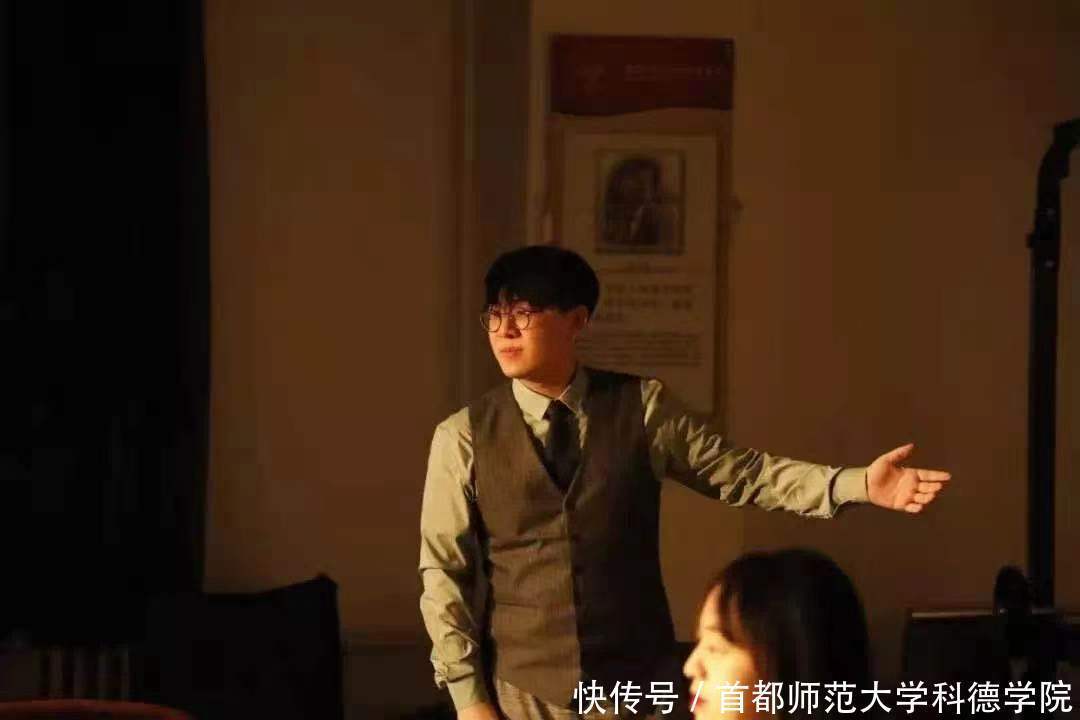 爆玉米花|2017级2班毕业大戏《爆玉米花》演出圆满成功!