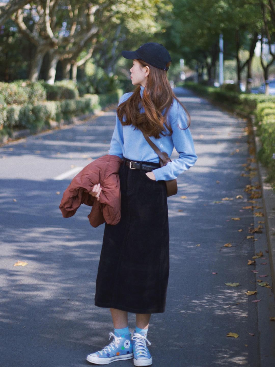 博主 30+女性如何摆脱土气感?针织衫搭配半身裙,高级时髦又减龄