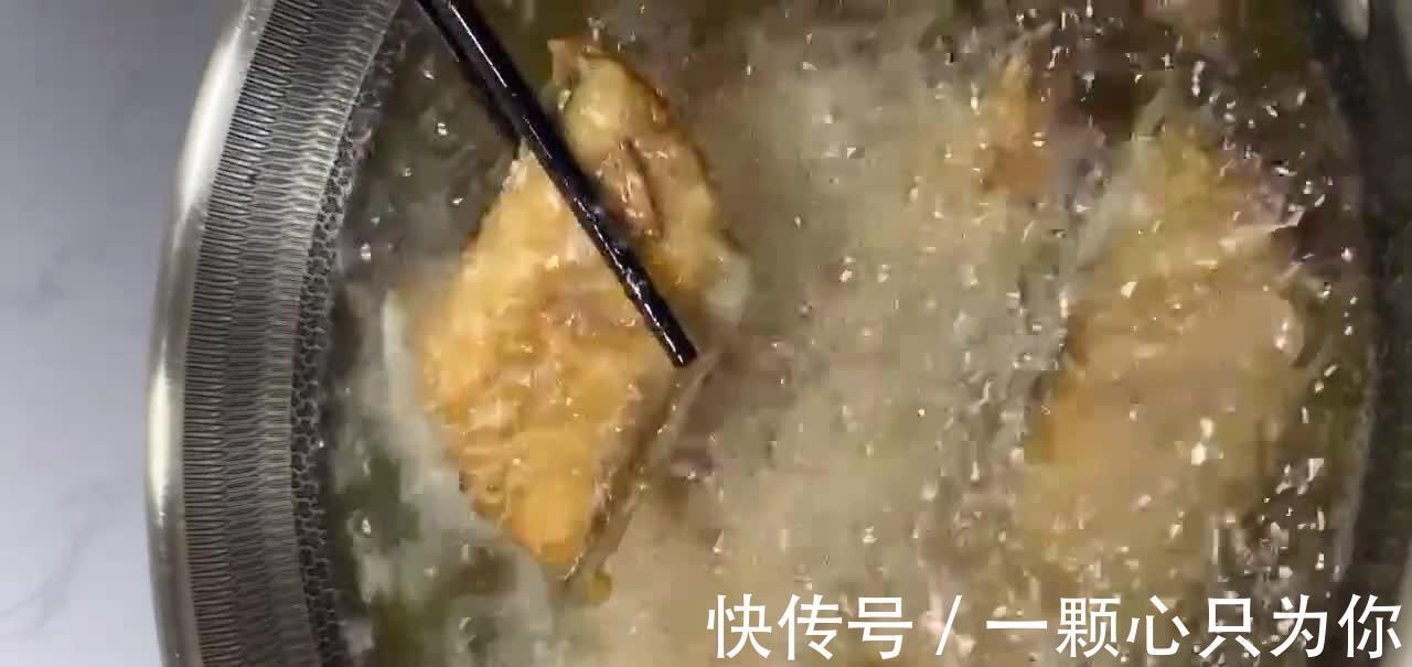 糖醋带鱼的做法，酸甜味浓肉质鲜嫩，营养丰富大人小孩都非常喜欢