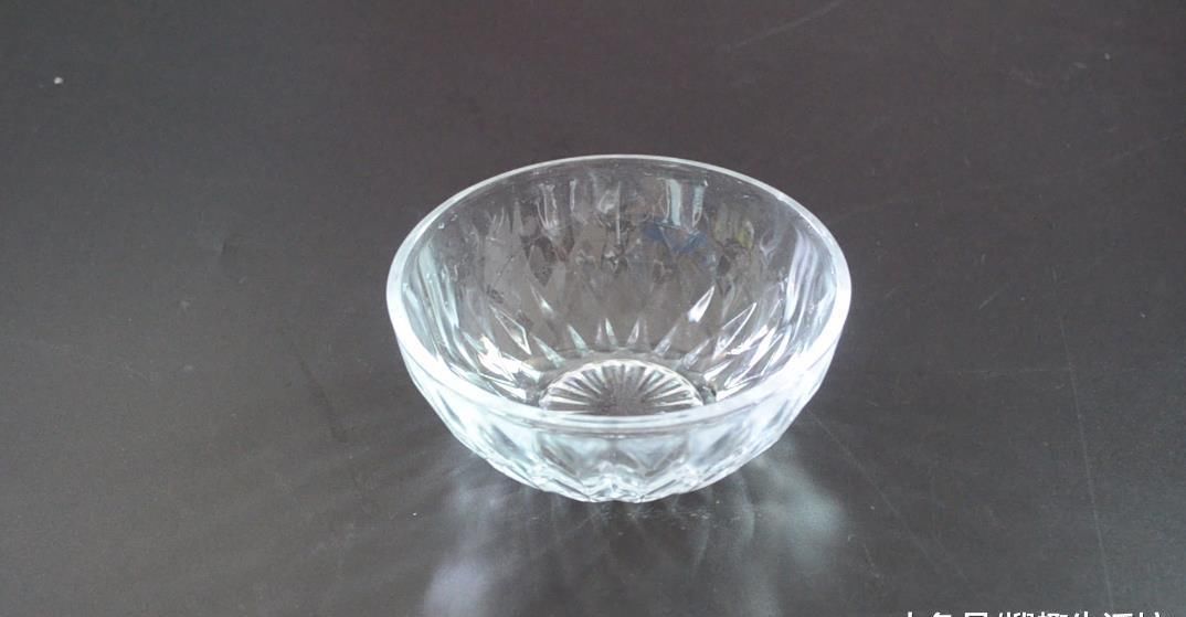 烦恼|用蜡烛在电水壶上擦一擦太实用了, 解决了很多人的烦恼, 赶紧试试