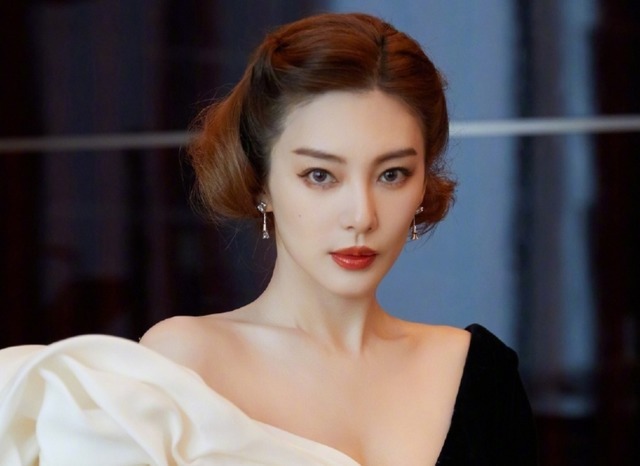 笑點(diǎn)|《快本》收視重回第一，張雨綺會(huì)取代謝娜嗎？低笑點(diǎn)早已不見(jiàn)