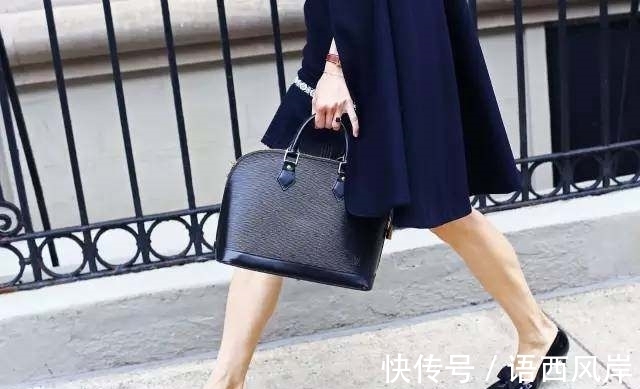 kitten|小白鞋、细高跟都out了?现在火的是这双!