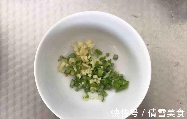 大厨老爸这样做腊肠，又香又入味，比猪肉好吃多了，两天不吃准馋