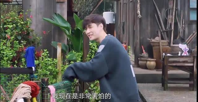 节目组 张艺兴成了《向往的生活》里最惨的常驻嘉宾?