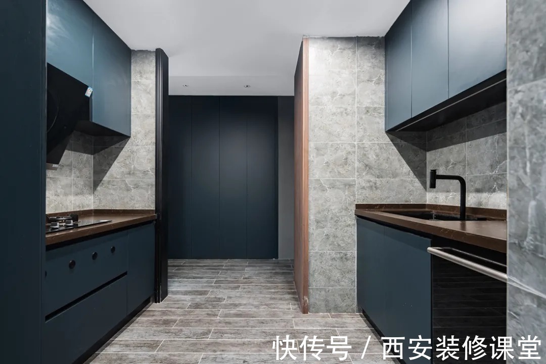 主卫|135㎡三室深色系,小两口新房装修